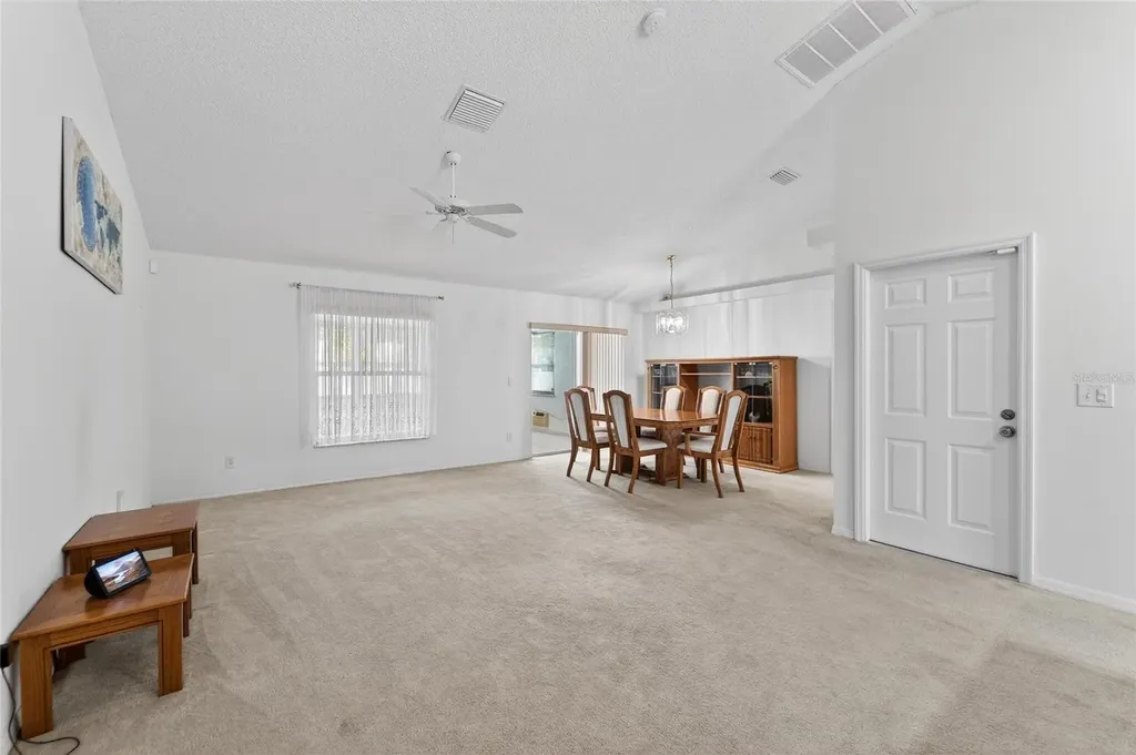 512 Atwood Avenue N St Petersburg FL 33702