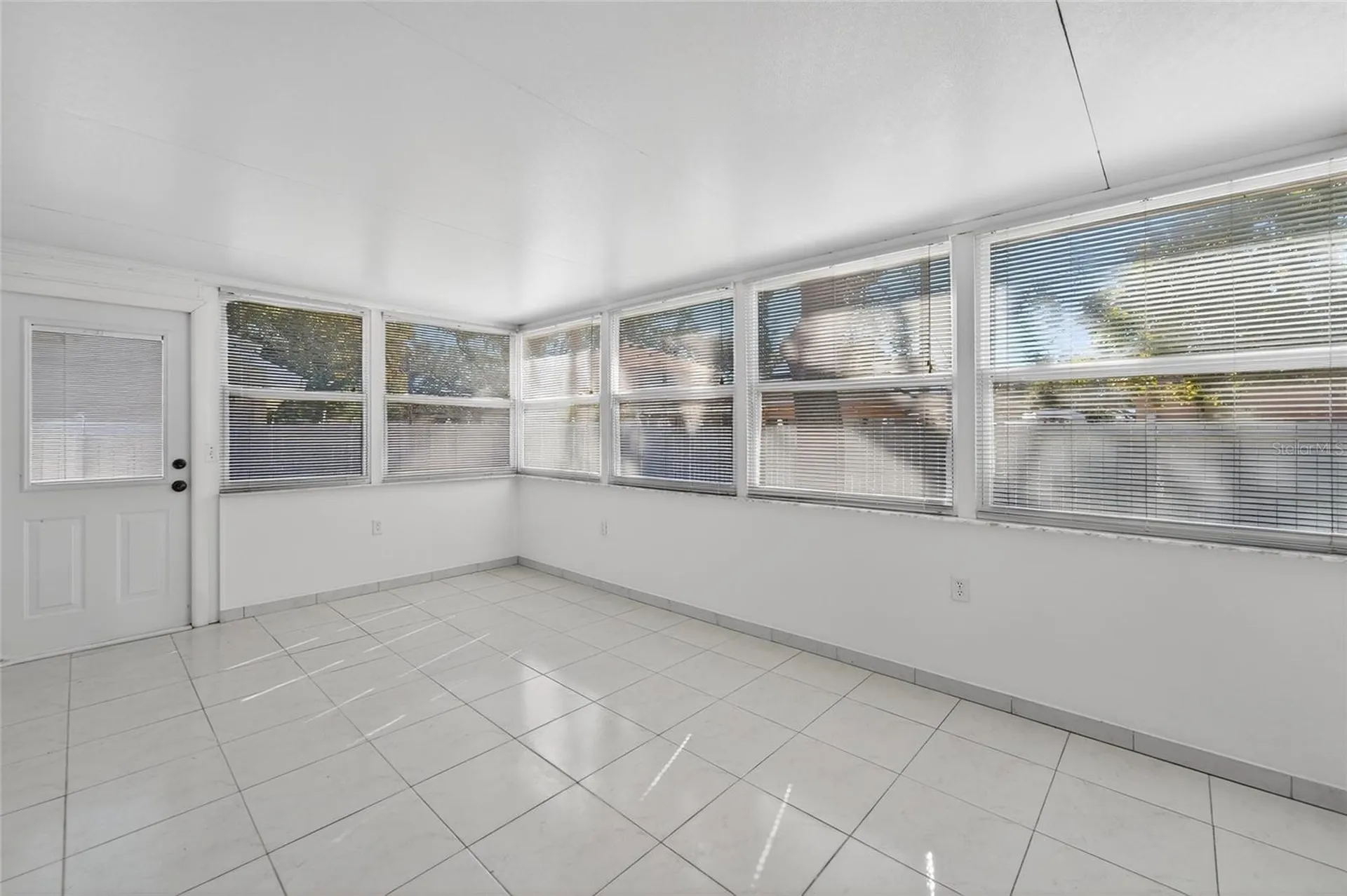 512 Atwood Avenue N St Petersburg FL 33702