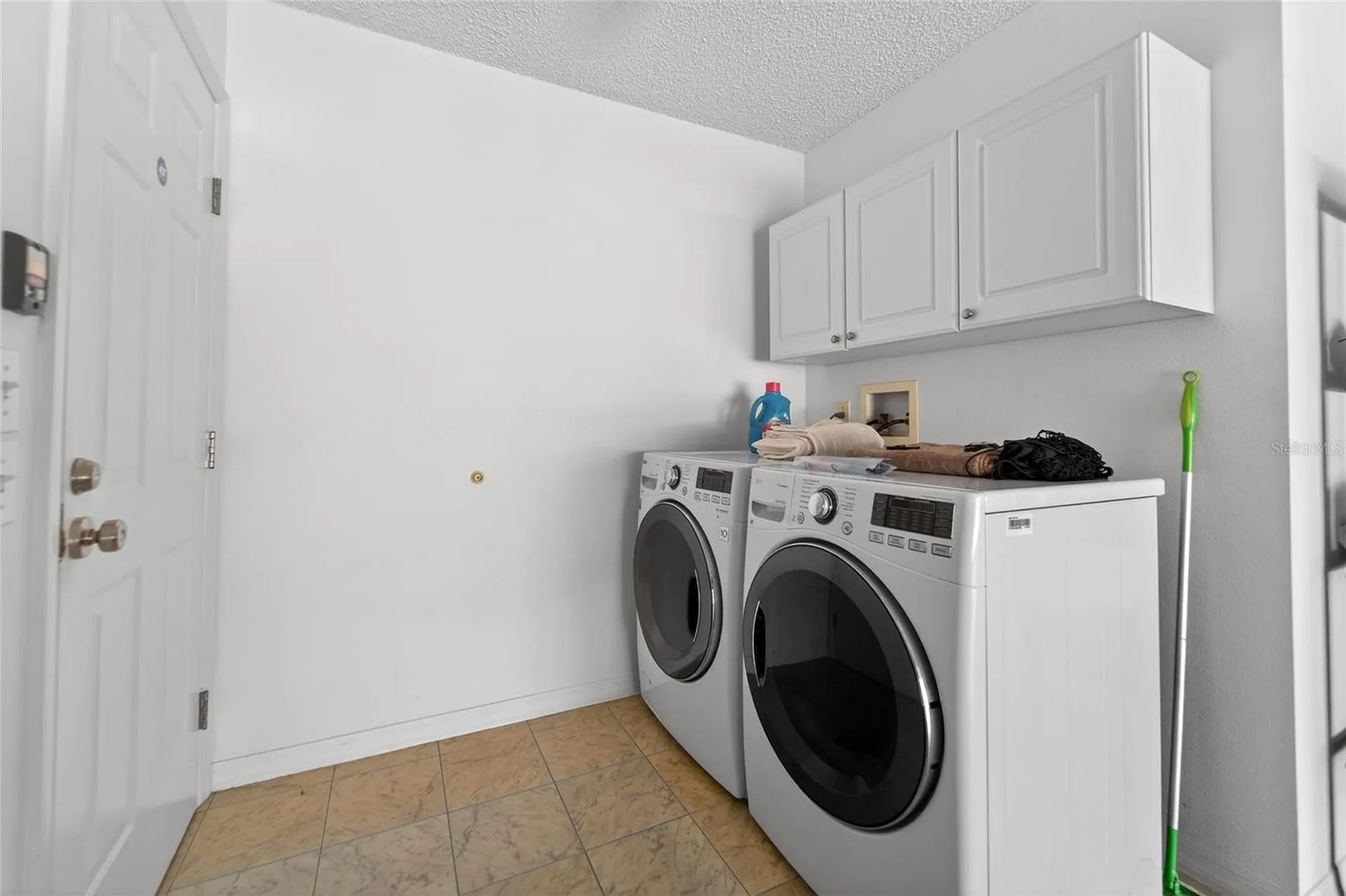 512 Atwood Avenue N St Petersburg FL 33702
