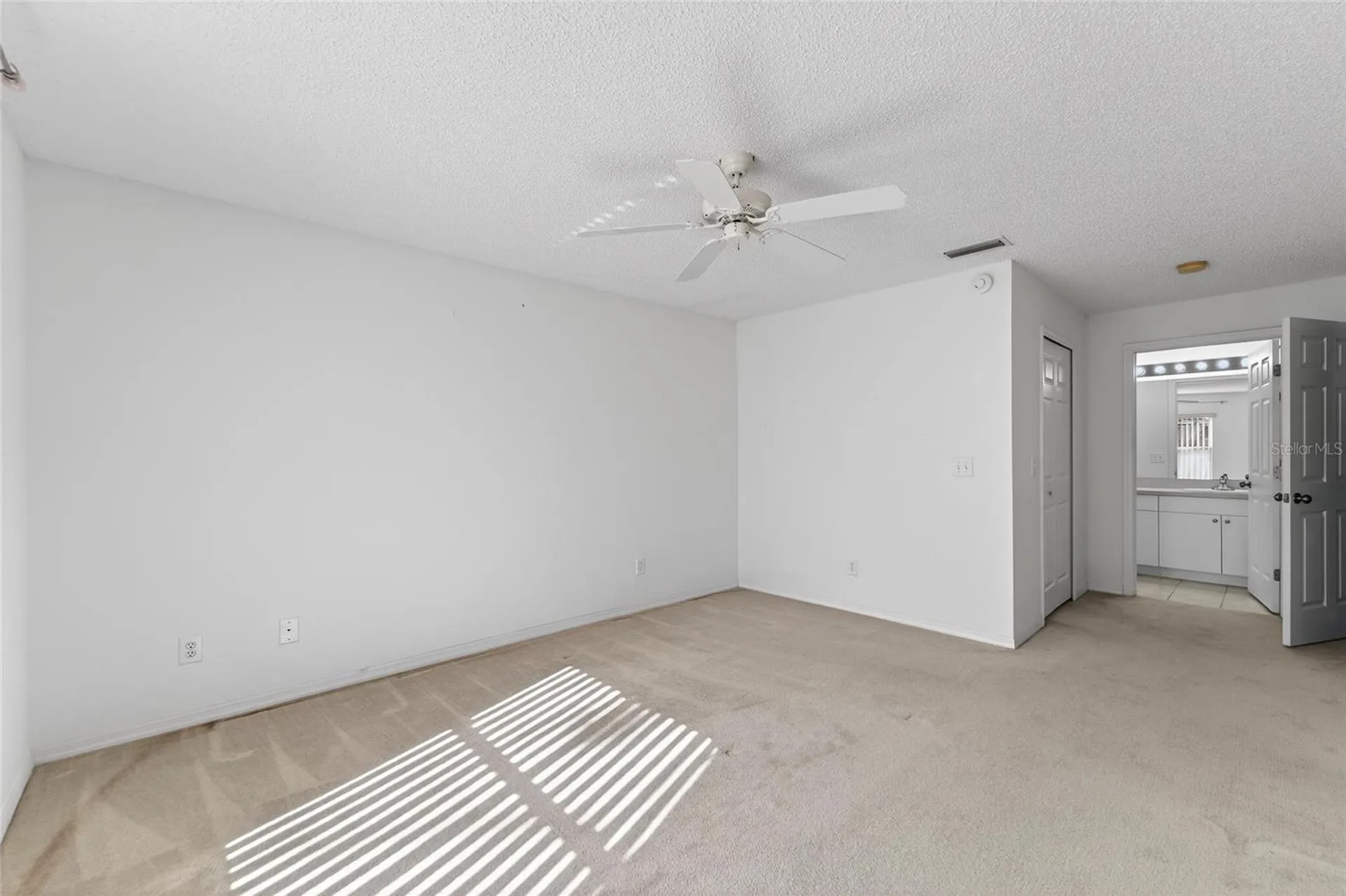 512 Atwood Avenue N St Petersburg FL 33702