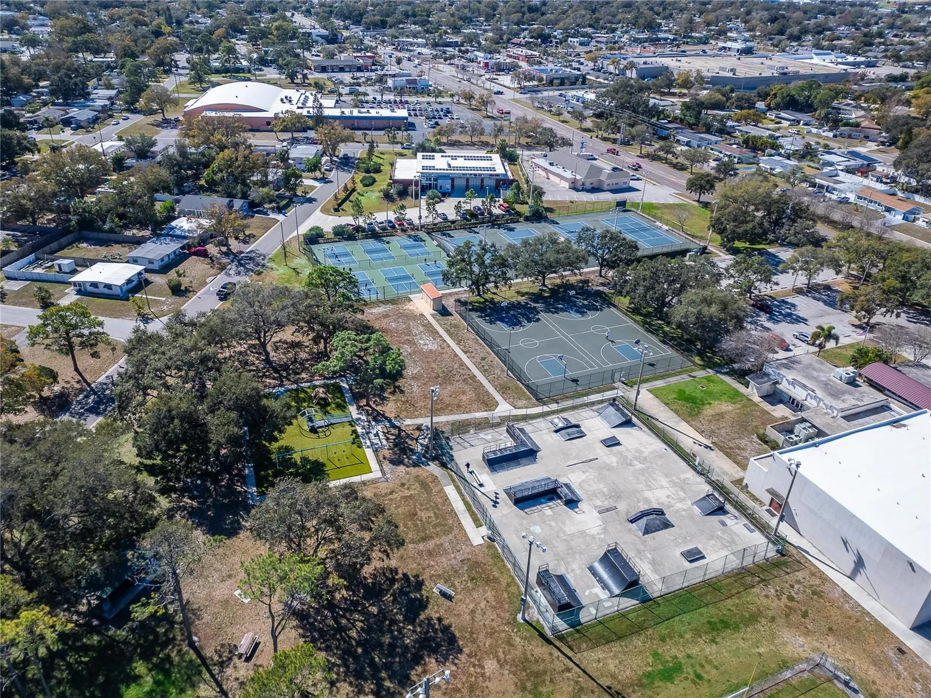 512 Atwood Avenue N St Petersburg FL 33702