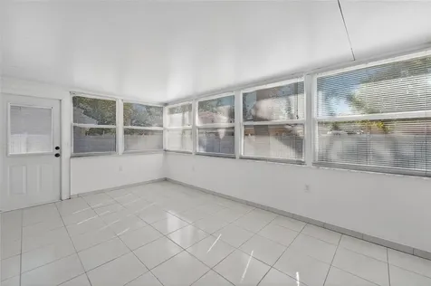 512 Atwood Avenue N St Petersburg FL 33702