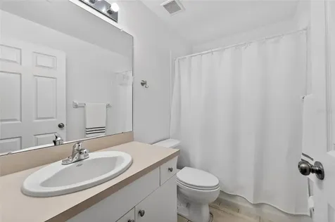 512 Atwood Avenue N St Petersburg FL 33702