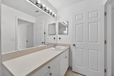 512 Atwood Avenue N St Petersburg FL 33702