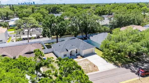 512 Atwood Avenue N St Petersburg FL 33702