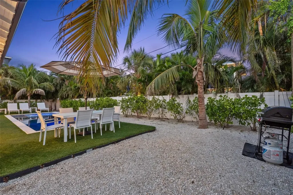 305 73rd Street Holmes Beach FL 34217