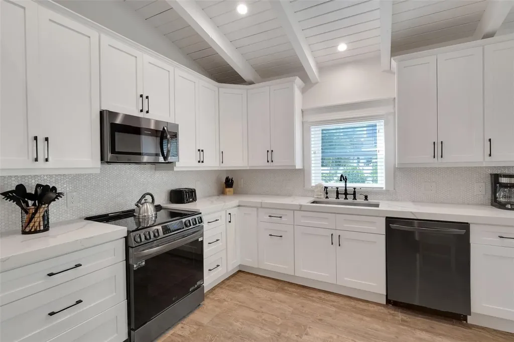 305 73rd Street Holmes Beach FL 34217