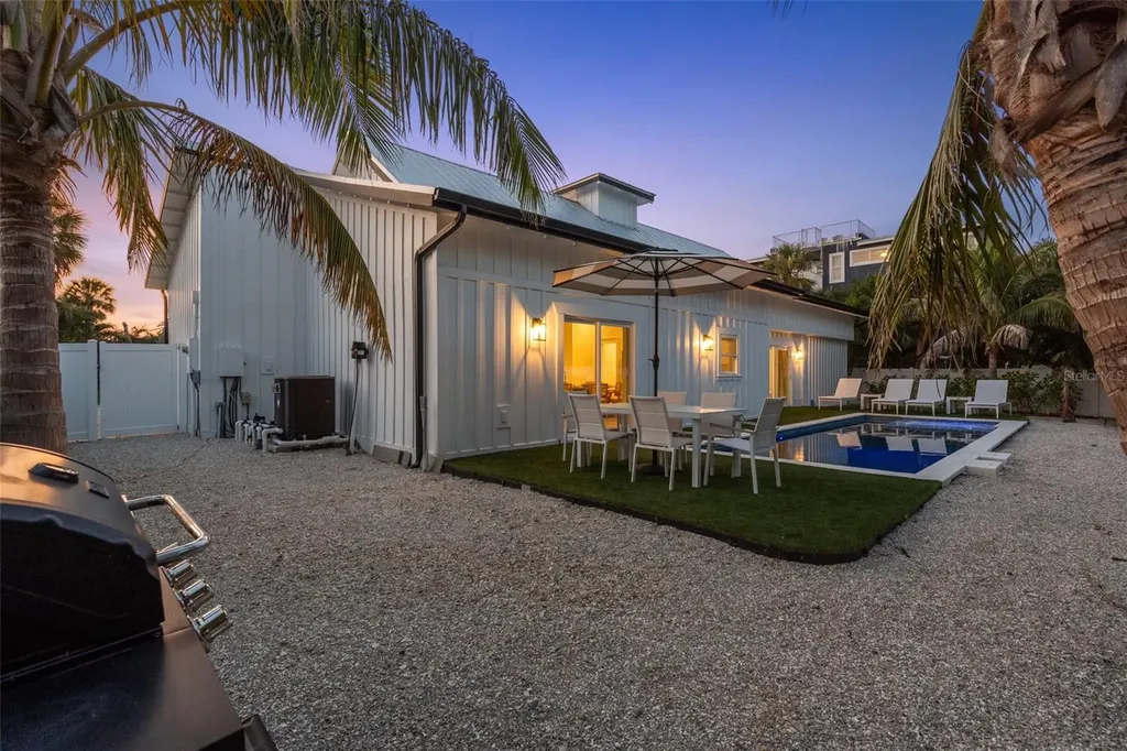 305 73rd Street Holmes Beach FL 34217