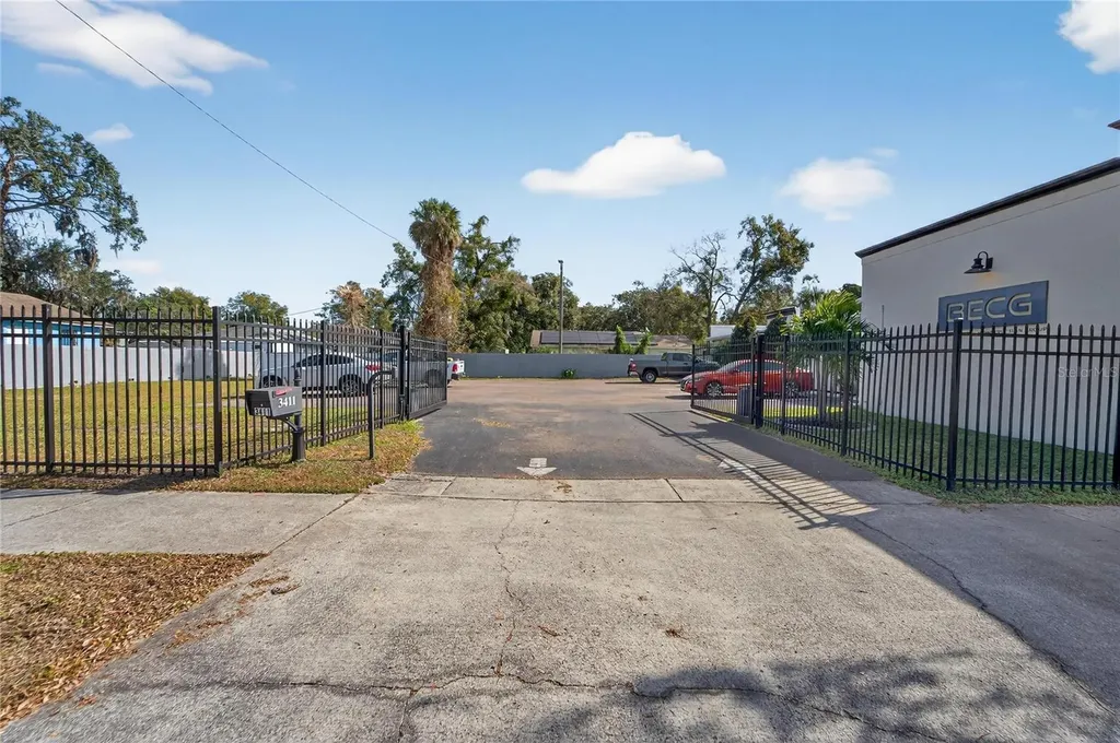 3411 N 29th Street Tampa FL 33605