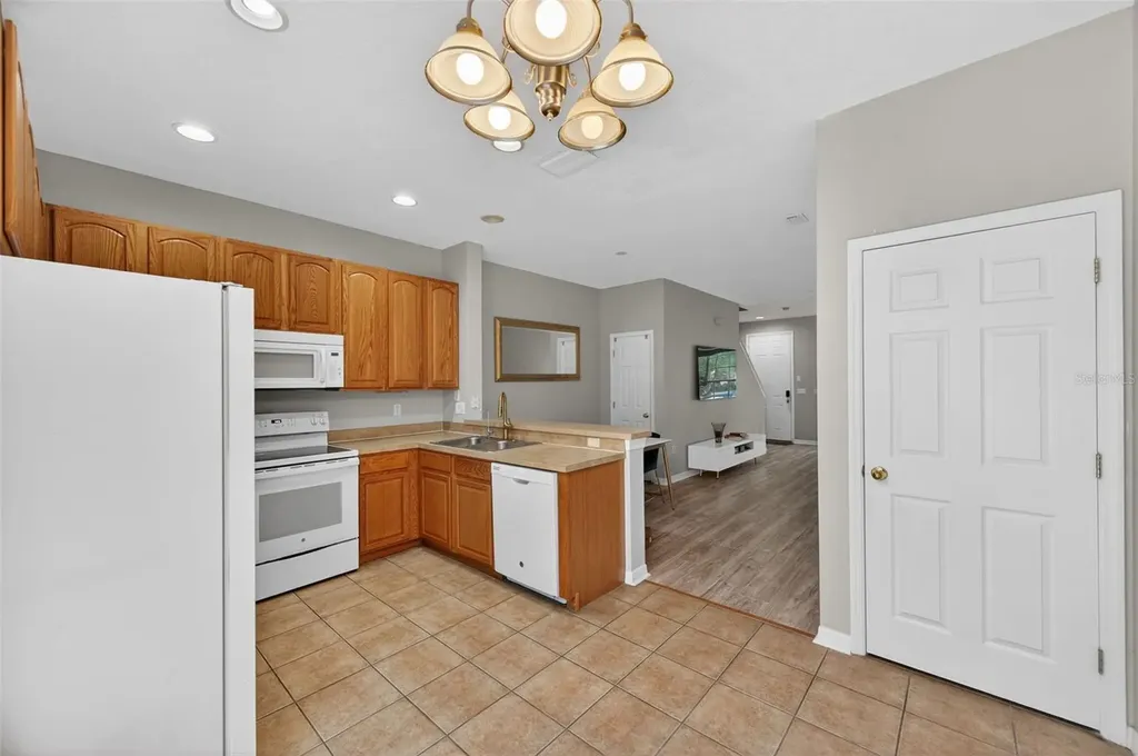 11622 Declaration Drive Tampa FL 33635