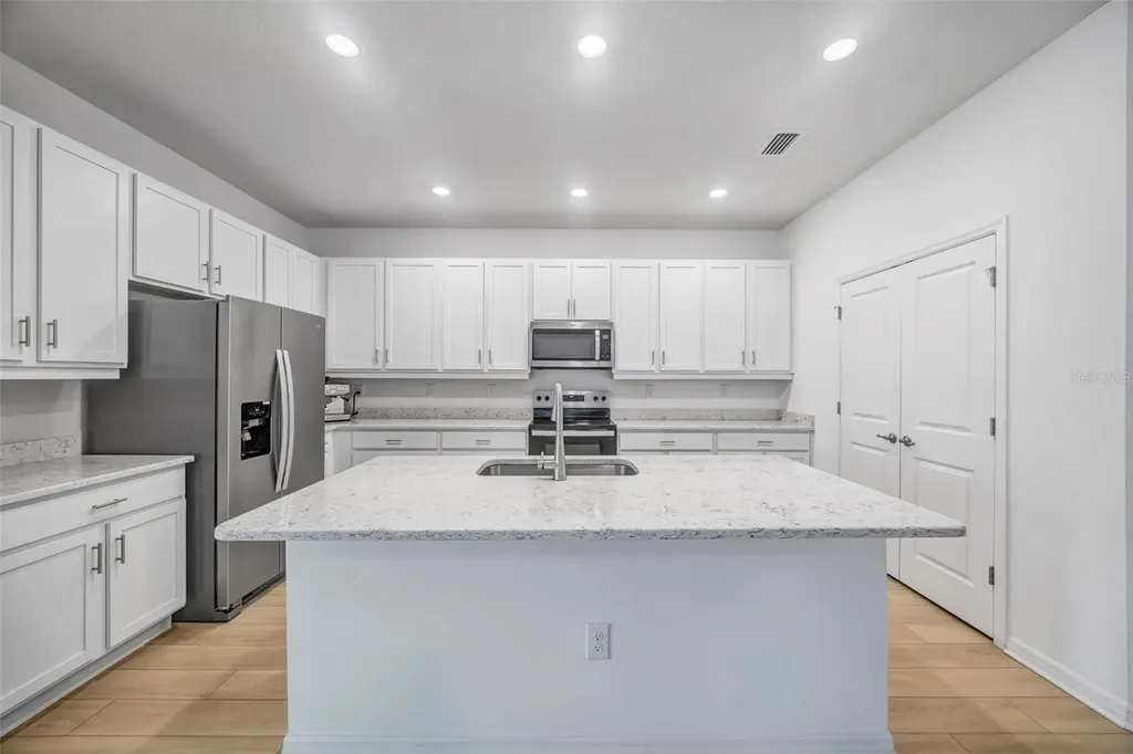 7882 Lennox Loop Wesley Chapel FL 33544