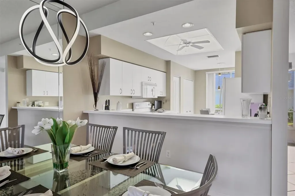9470 High Gate Drive Sarasota FL 34238