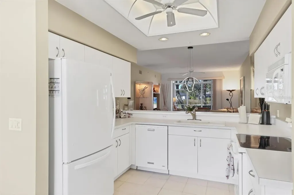 9470 High Gate Drive Sarasota FL 34238