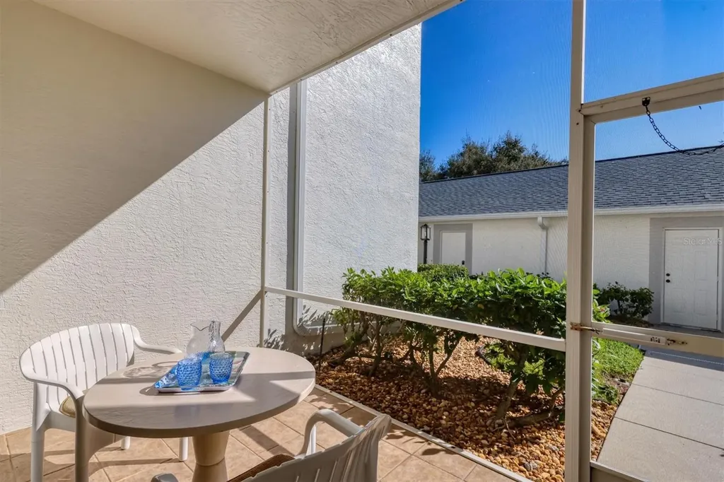 9470 High Gate Drive Sarasota FL 34238