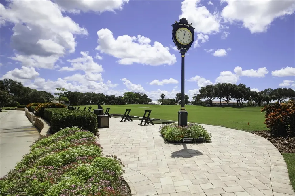 9470 High Gate Drive Sarasota FL 34238