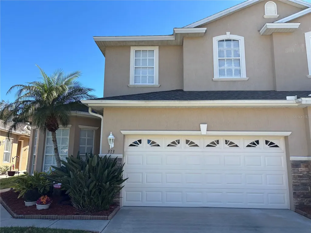 313 La Creek Court Debary FL 32713