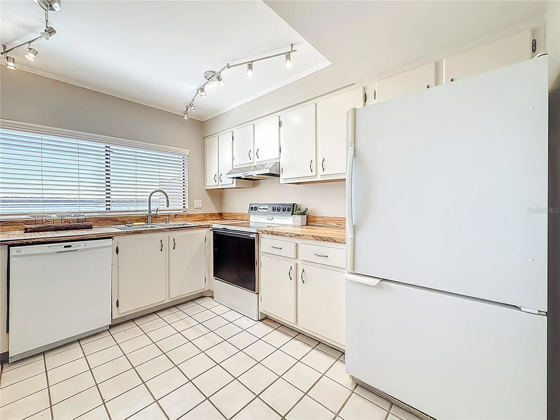 9209 Seminole Boulevard Seminole FL 33772