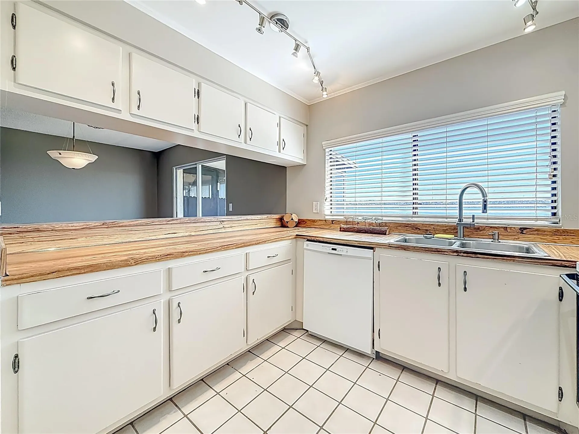 9209 Seminole Boulevard Seminole FL 33772