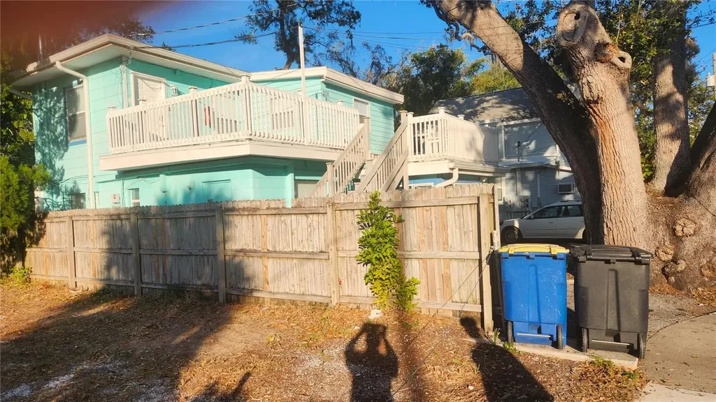 614 Oak Avenue Clearwater FL 33756