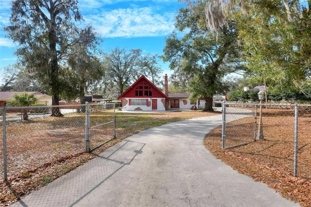3205 Little Road Valrico FL 33596