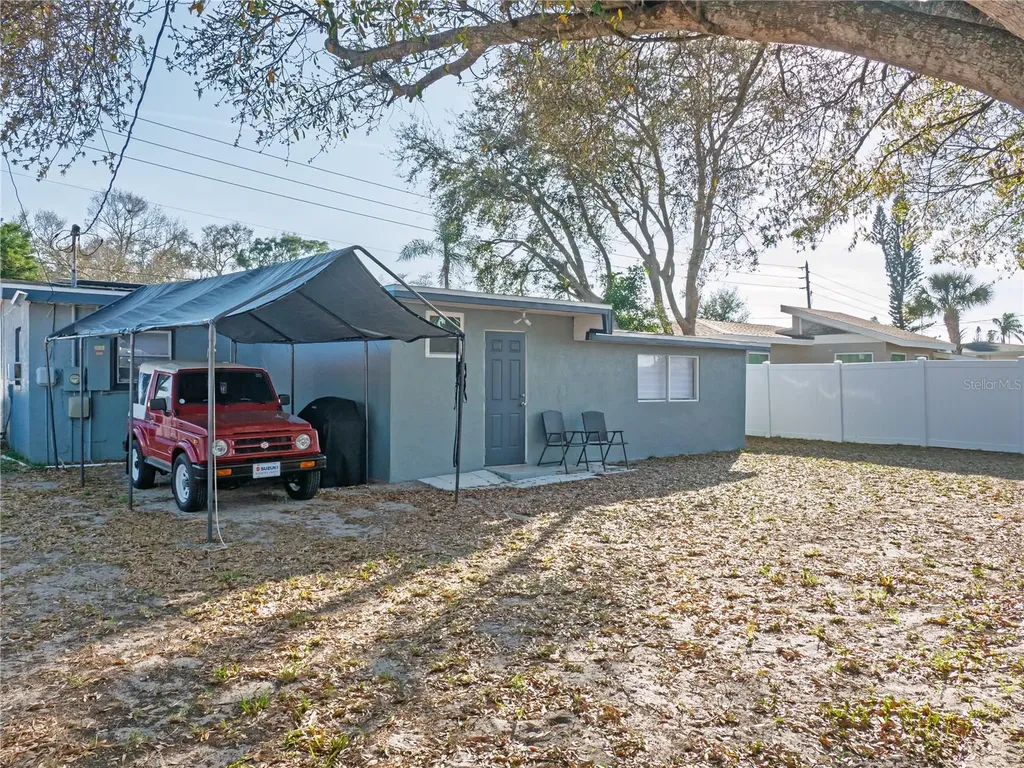 10715 64th Avenue Seminole FL 33772