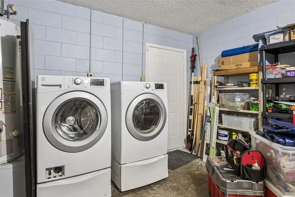 690 E Jackson Avenue Mount Dora FL 32757