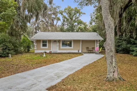690 E Jackson Avenue Mount Dora FL 32757