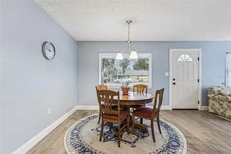 690 E Jackson Avenue Mount Dora FL 32757