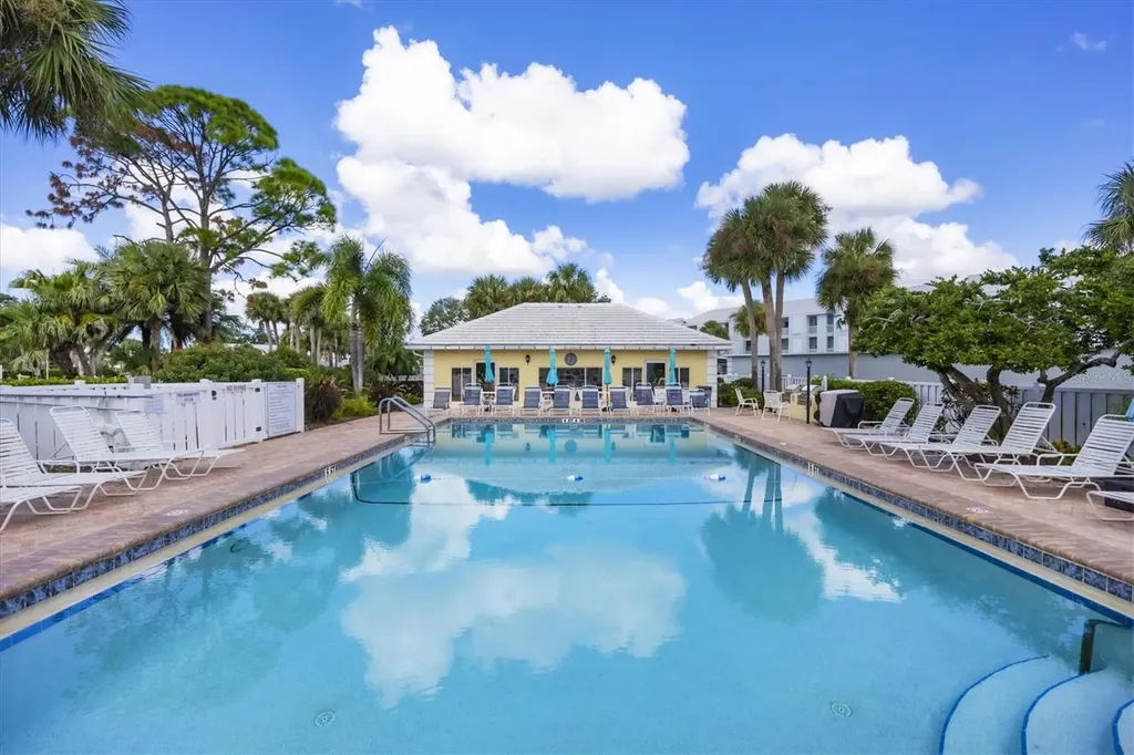 404 Cerromar Circle N Venice FL 34293