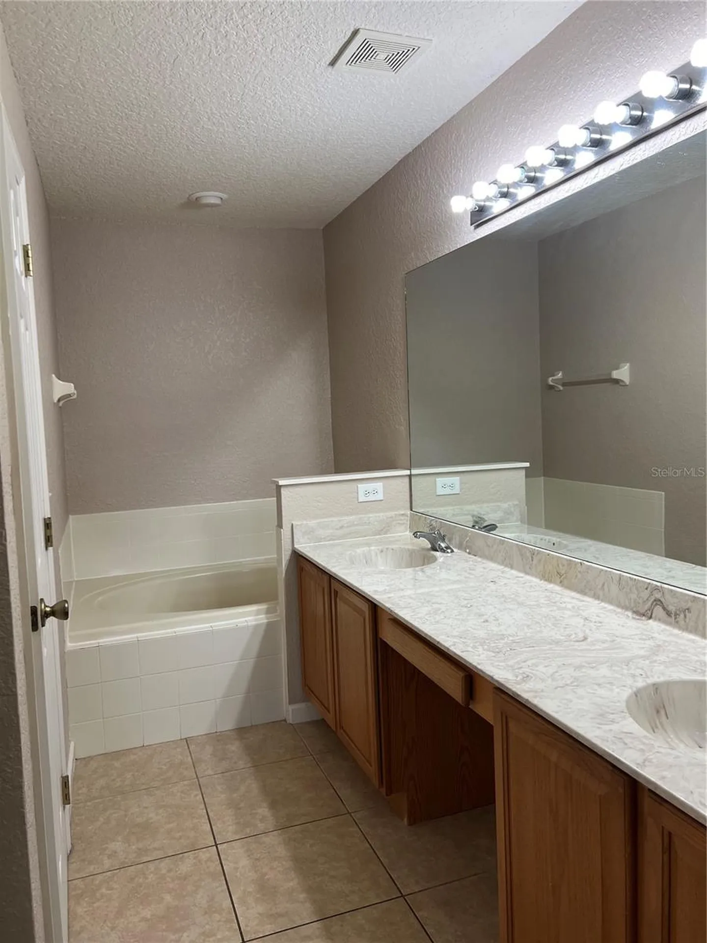 1316 Falling Star Lane Orlando FL 32828
