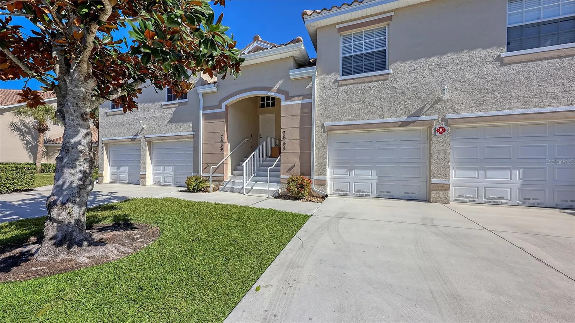 7641 Sweetbay Circle Bradenton FL 34203