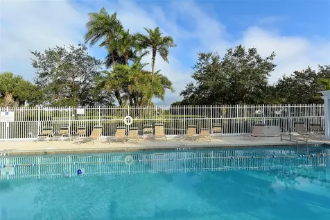 7641 Sweetbay Circle Bradenton FL 34203