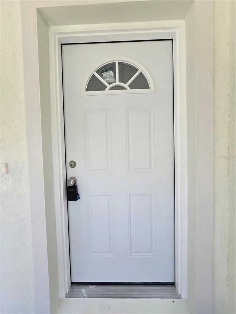 131 Fisher Road Ocklawaha FL 32179