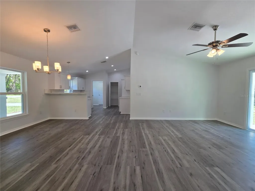 131 Fisher Road Ocklawaha FL 32179
