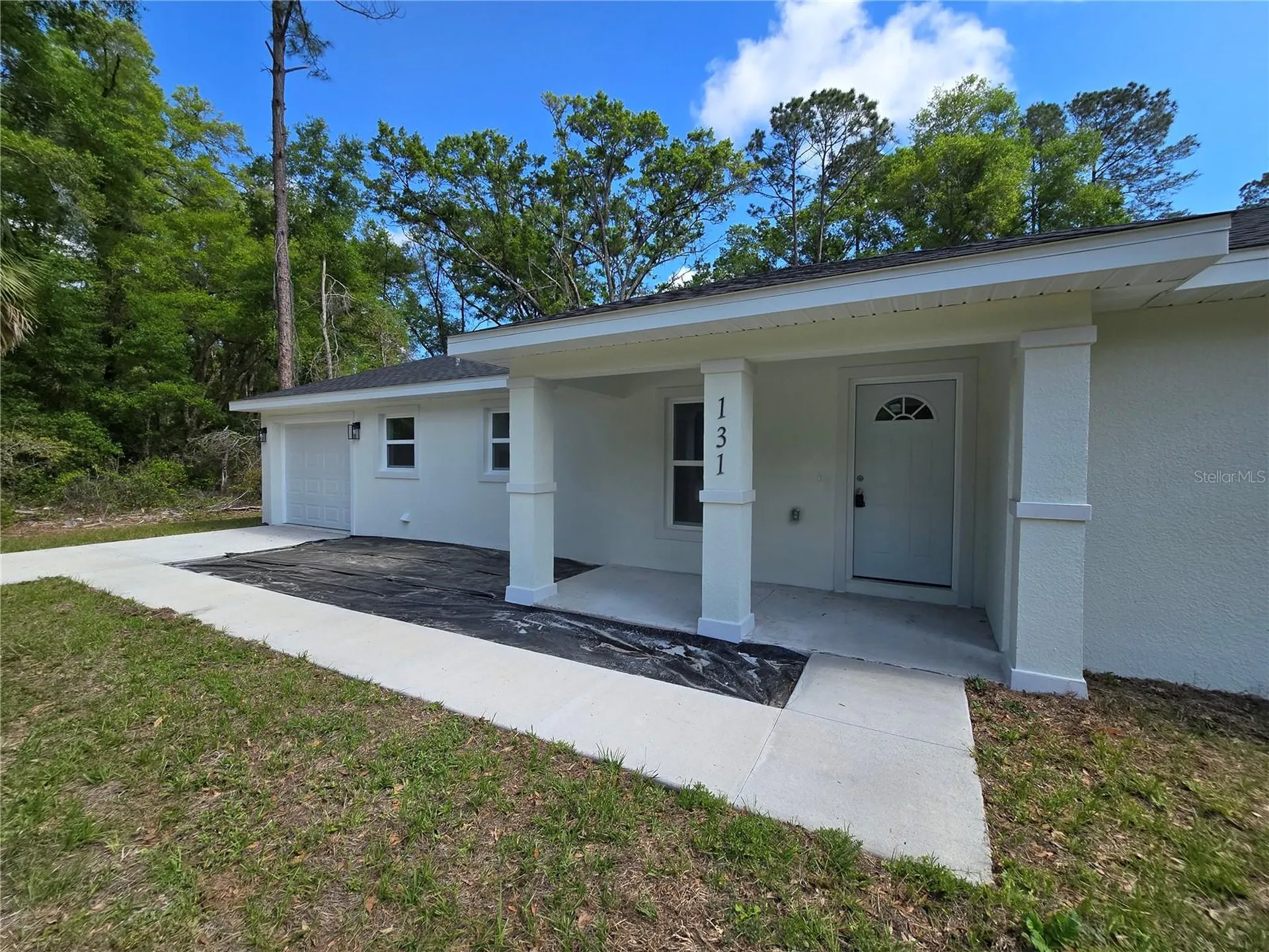 131 Fisher Road Ocklawaha FL 32179