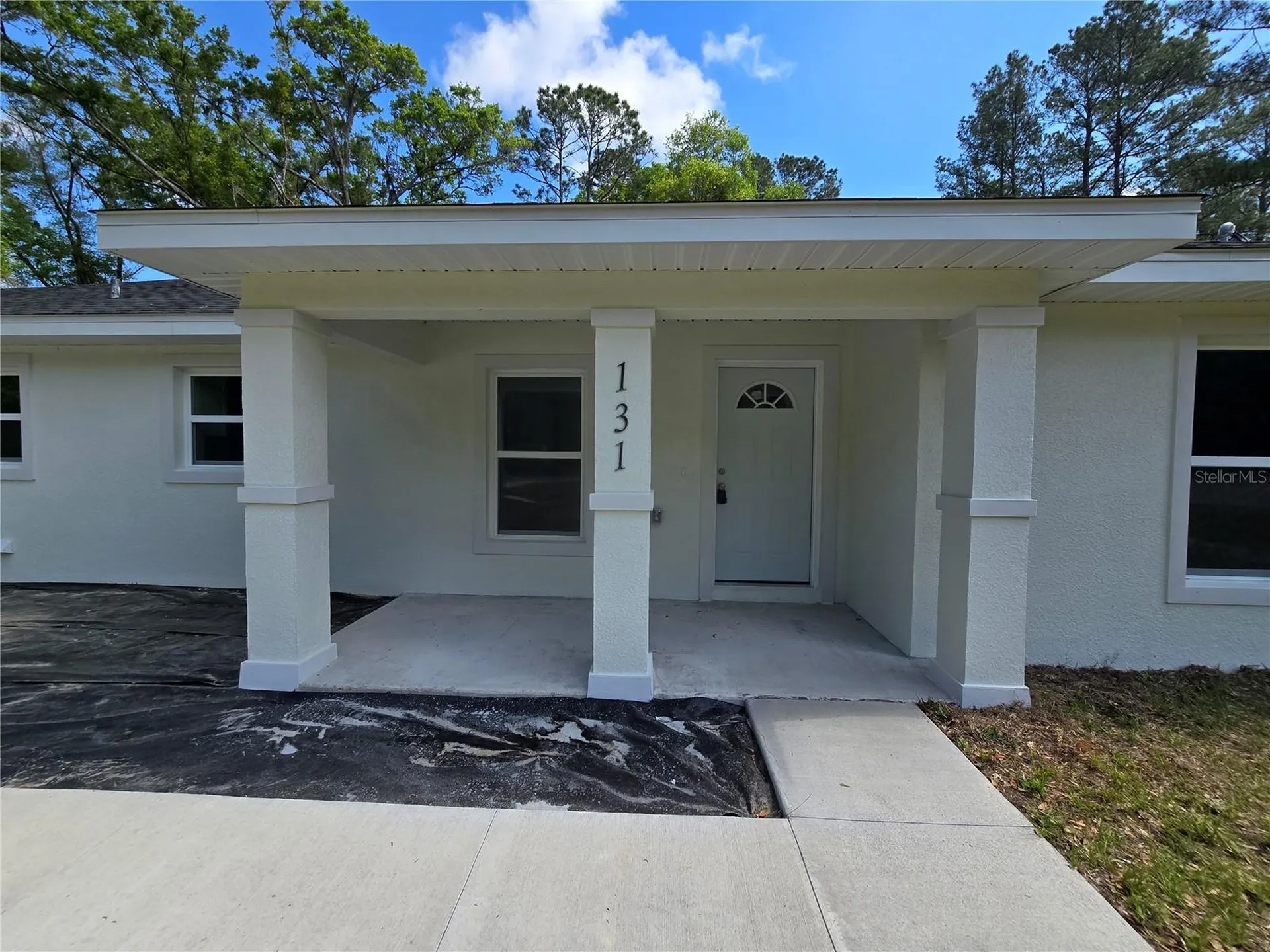 131 Fisher Road Ocklawaha FL 32179