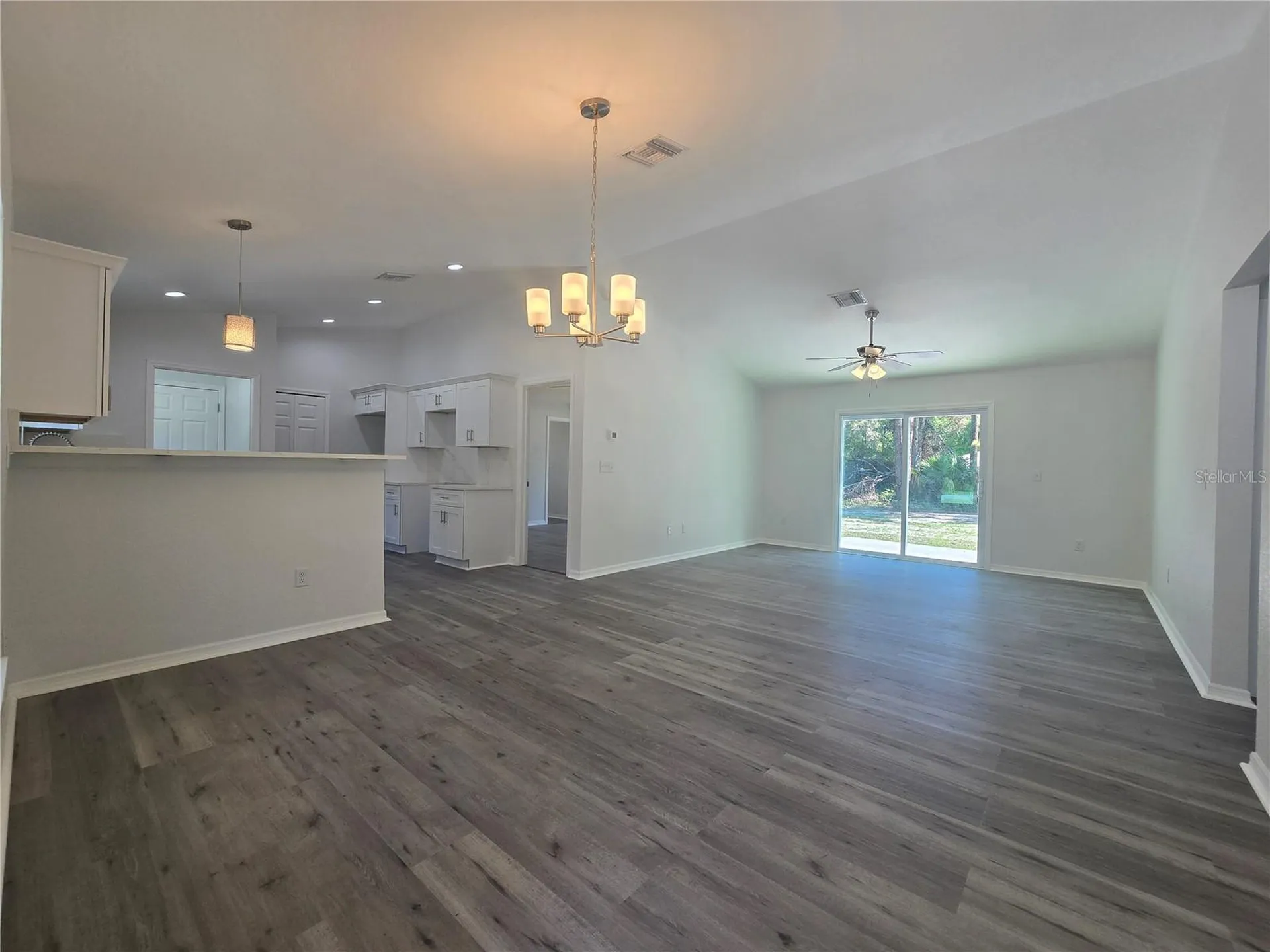 131 Fisher Road Ocklawaha FL 32179