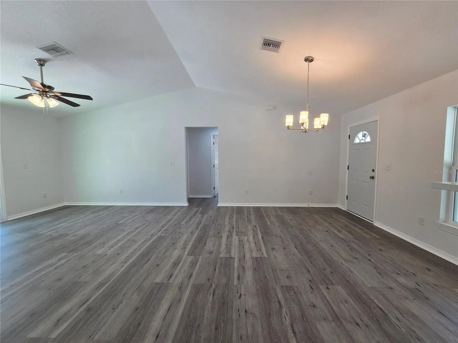 131 Fisher Road Ocklawaha FL 32179