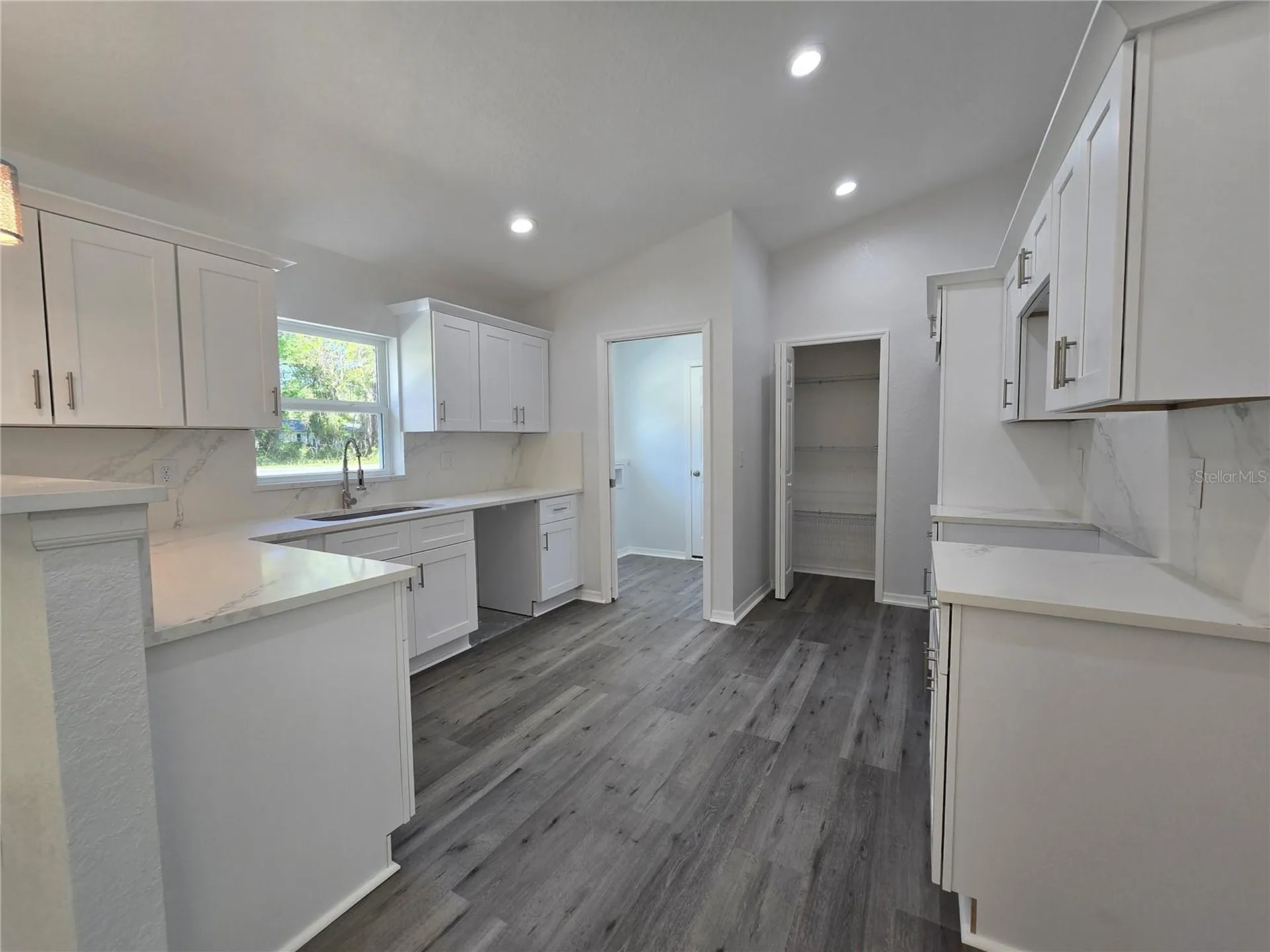 131 Fisher Road Ocklawaha FL 32179