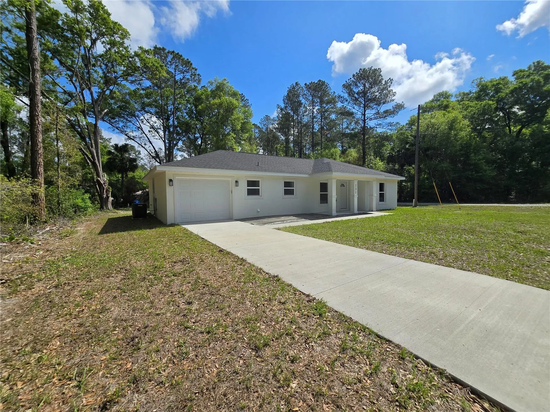 131 Fisher Road Ocklawaha FL 32179