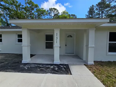 131 Fisher Road Ocklawaha FL 32179
