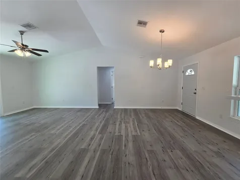 131 Fisher Road Ocklawaha FL 32179