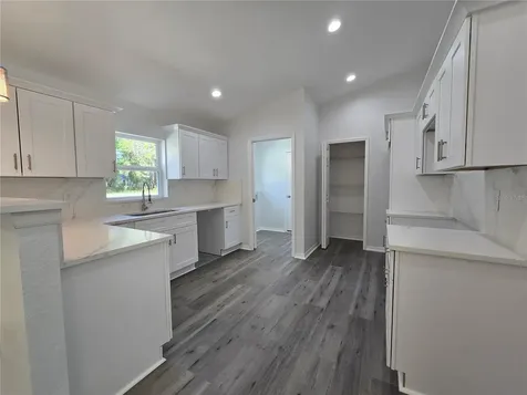131 Fisher Road Ocklawaha FL 32179