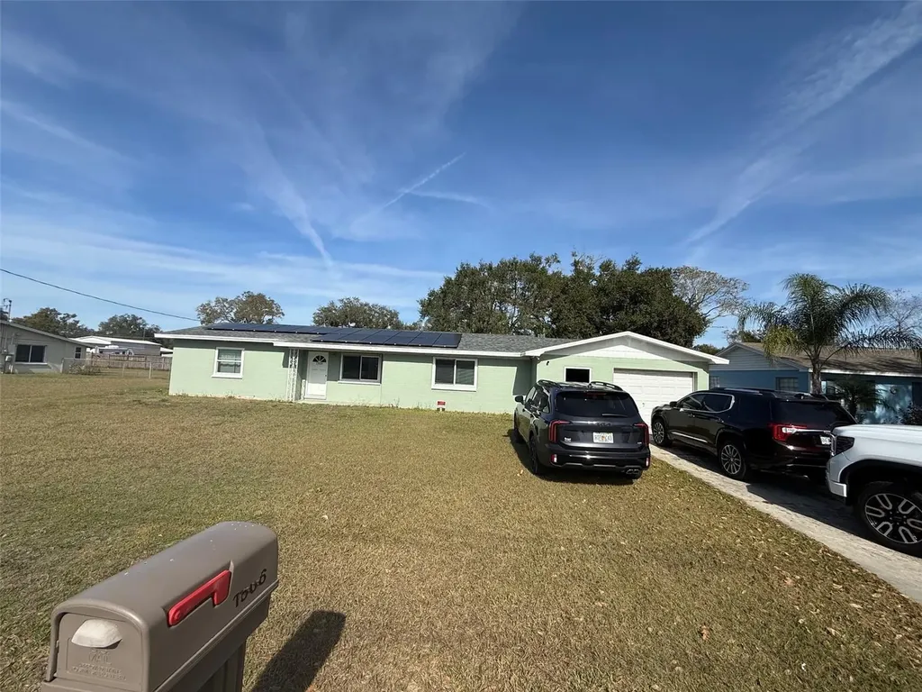 1806 E Linda Street Plant City FL 33563