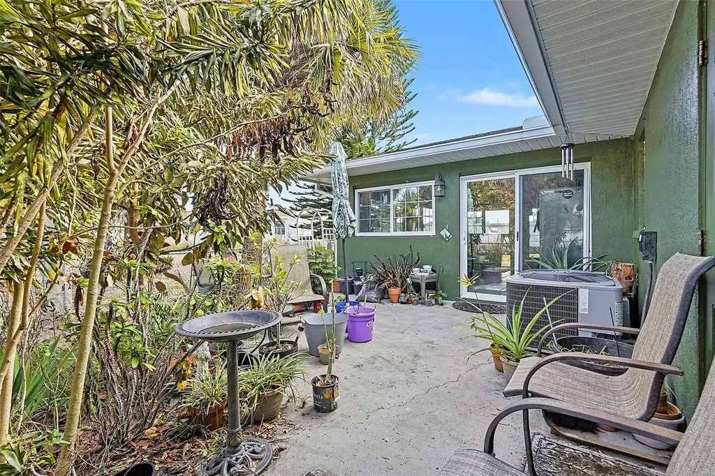 598 Gantry Street SW Palm Bay FL 32908