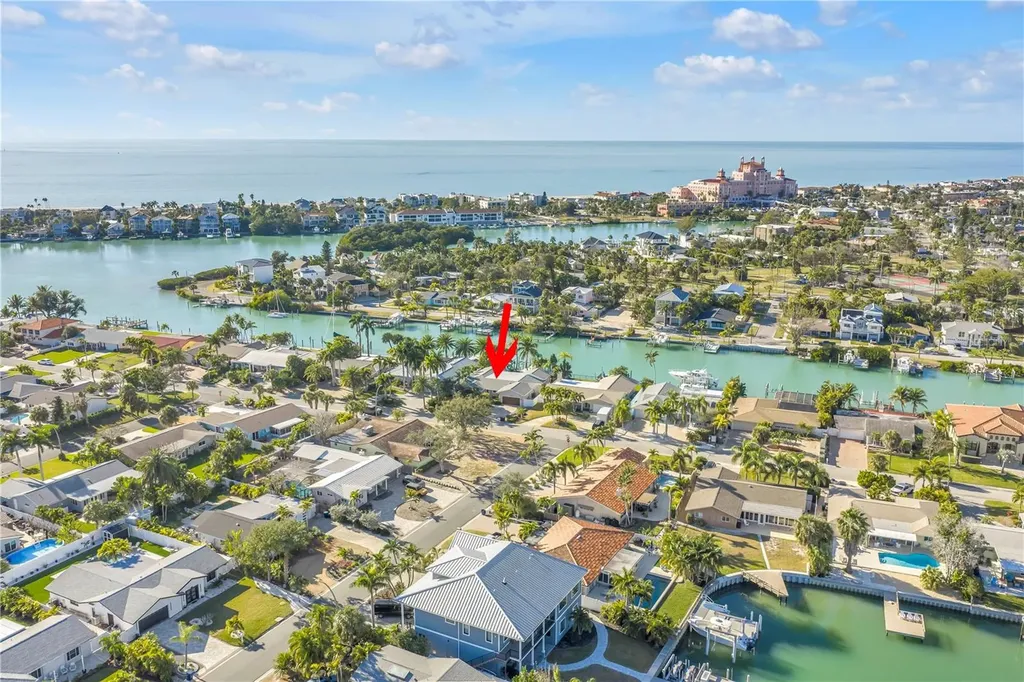 2890 Alton Drive St Pete Beach FL 33706