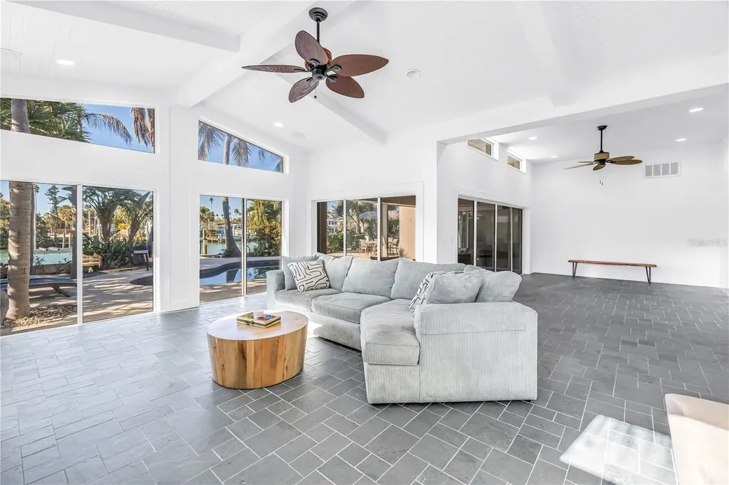 2890 Alton Drive St Pete Beach FL 33706
