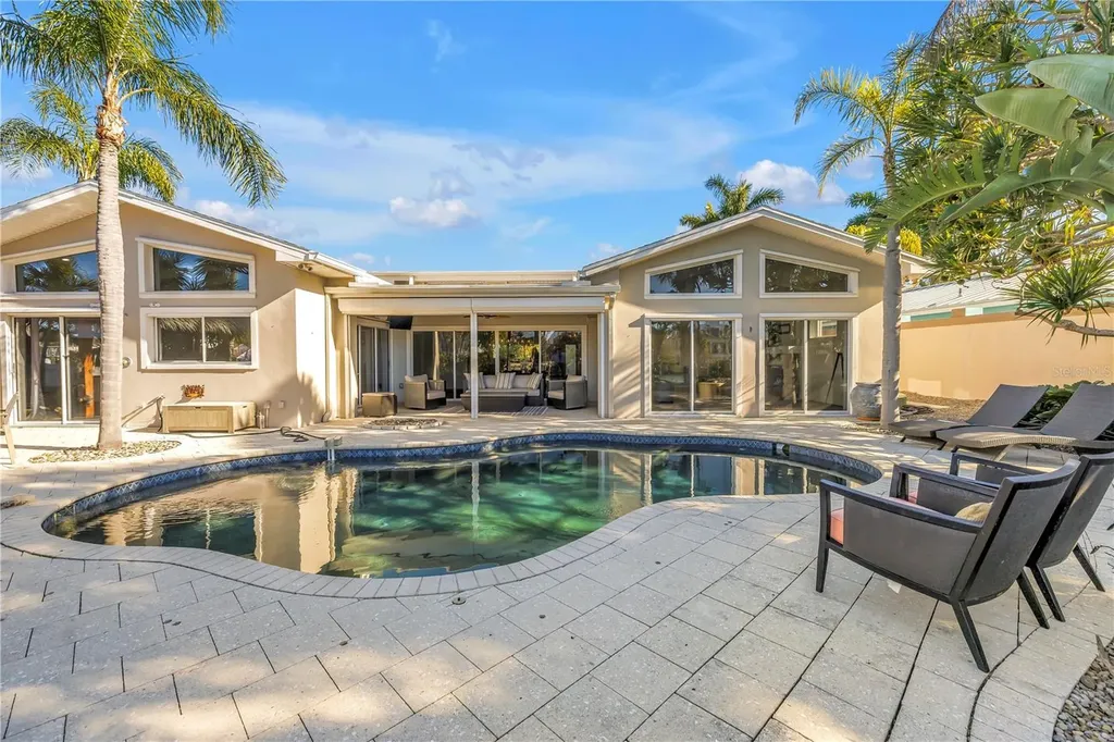 2890 Alton Drive St Pete Beach FL 33706