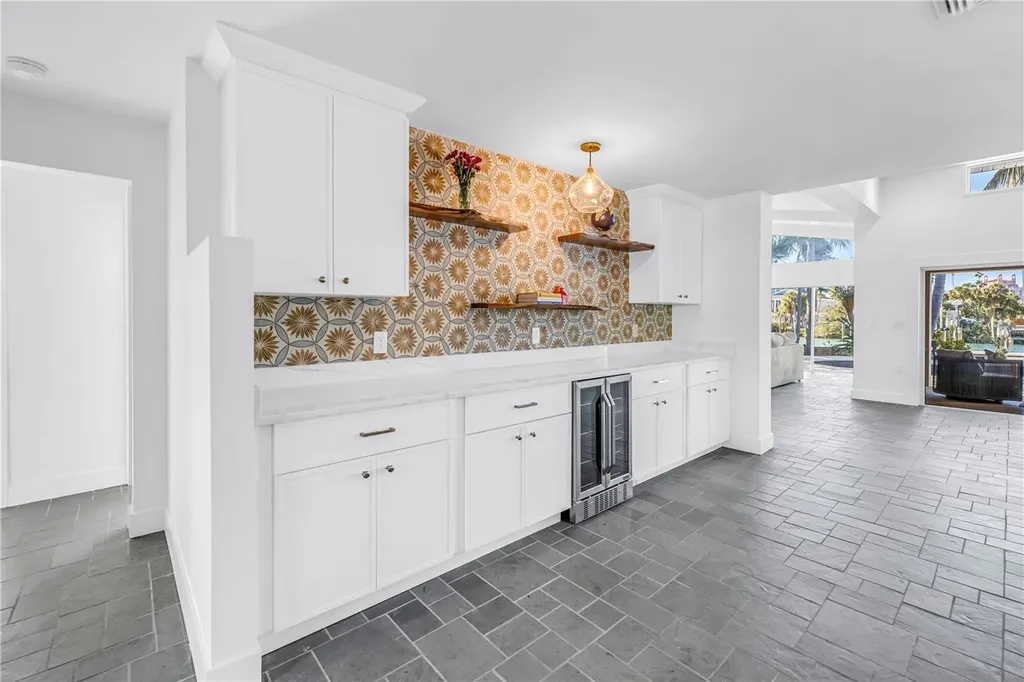 2890 Alton Drive St Pete Beach FL 33706