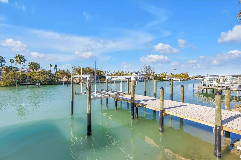 2890 Alton Drive St Pete Beach FL 33706